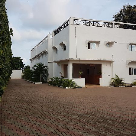 Prestige Holiday Resort Malindi Exteriör bild
